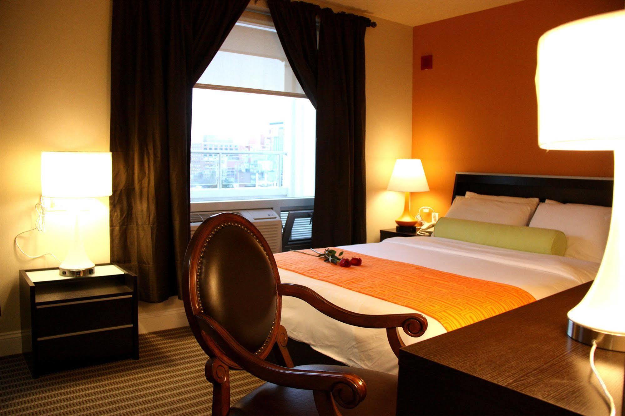 Howard Johnson By Wyndham Long Island City Nueva York Exterior foto