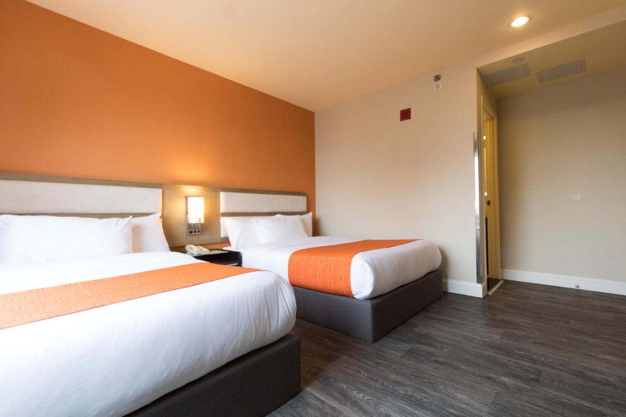 Howard Johnson By Wyndham Long Island City Nueva York Exterior foto