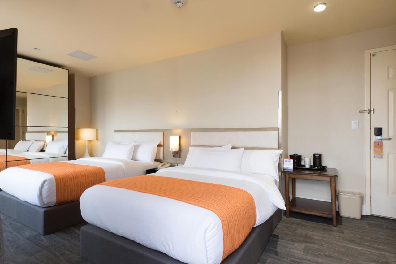 Howard Johnson By Wyndham Long Island City Nueva York Exterior foto